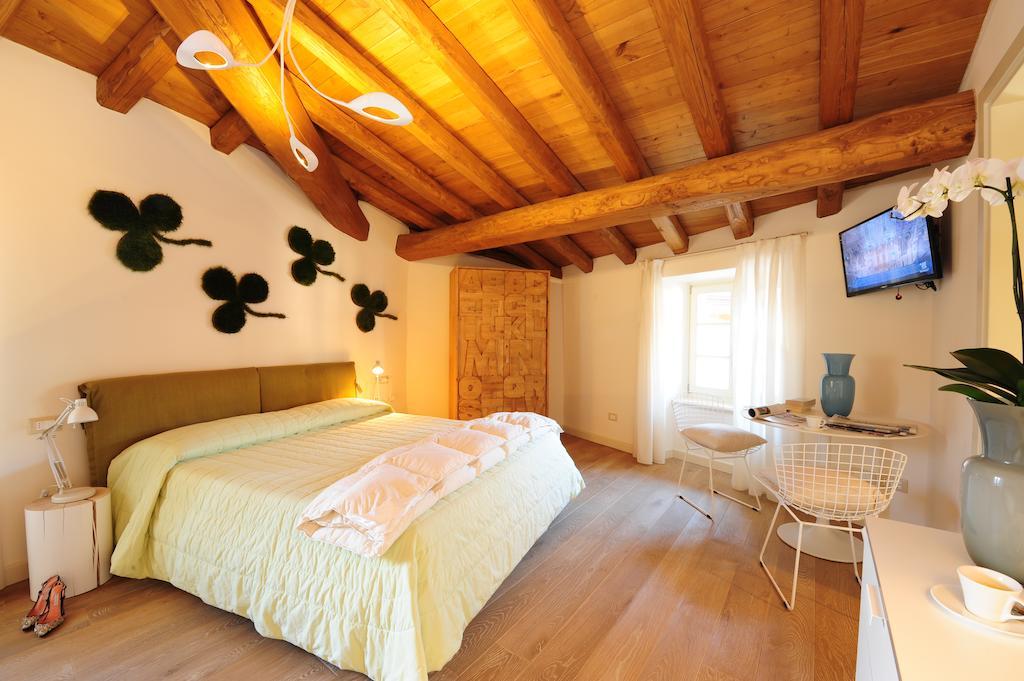 Locanda Al Castelletto トレモージネ 部屋 写真