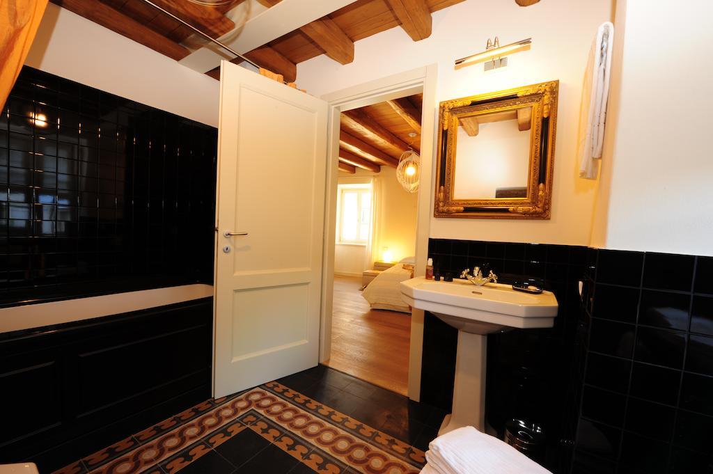 Locanda Al Castelletto トレモージネ 部屋 写真
